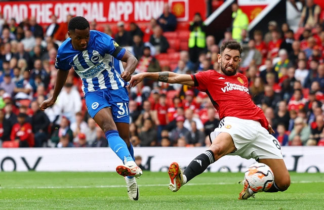 Đối thủ chia tay sốc HLV, Man United tự tin đá hạ màn Ngoại hạng