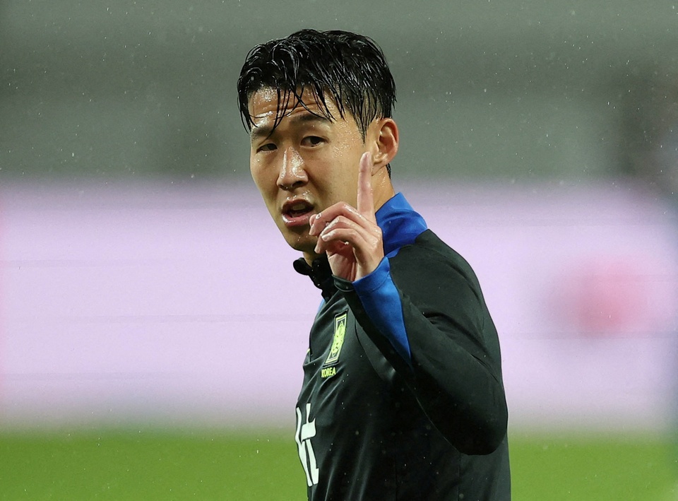 Son Heung-min gây kinh ngạc