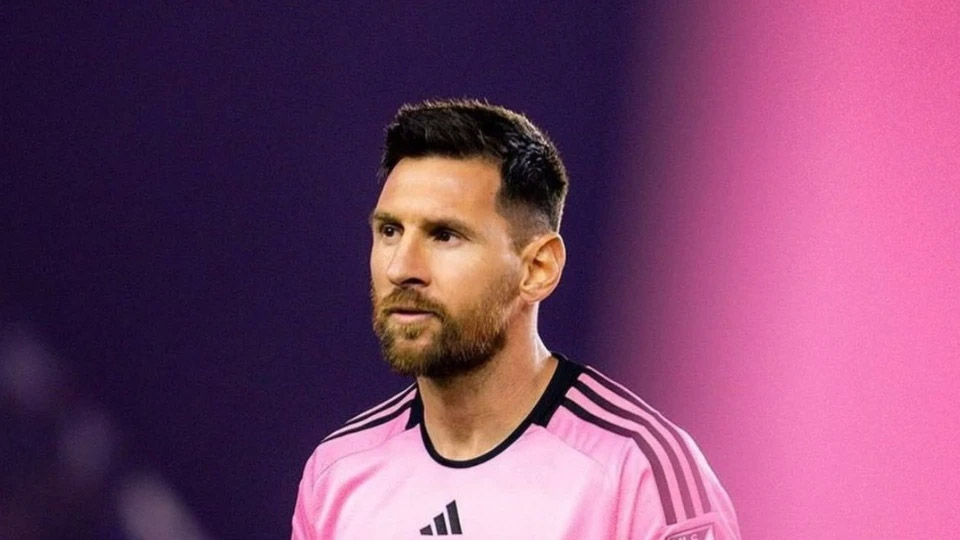 Messi bị buộc phải thi đấu giao hữu