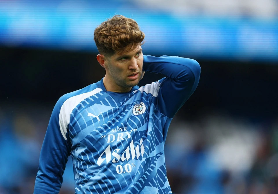 Man City rao bán 6 cầu thủ