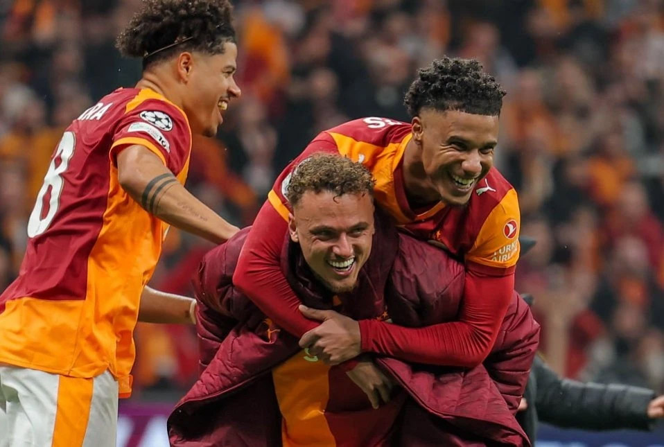 Địa chấn tại Champions League