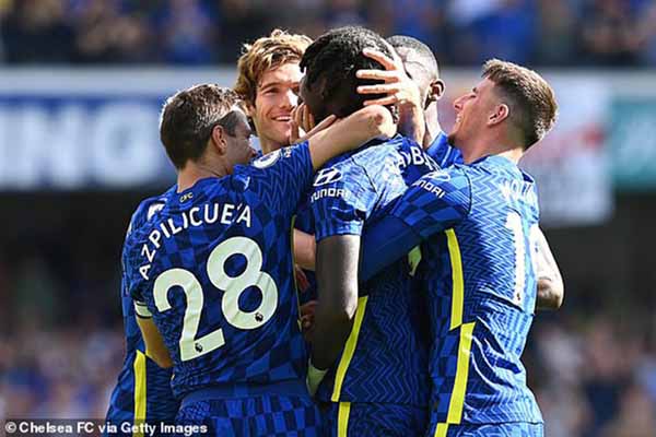 'Hủy diệt' Crystal Palace, Chelsea theo chân MU